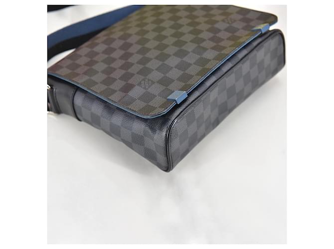 Louis Vuitton Damier Graphite District PM Nero - vista 4