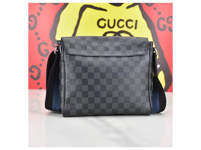 Louis Vuitton Damier Graphite District PM Nero - vista 7