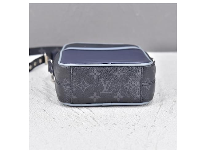 Louis Vuitton Épi Monogramme Danube PM Bleu - vue 2
