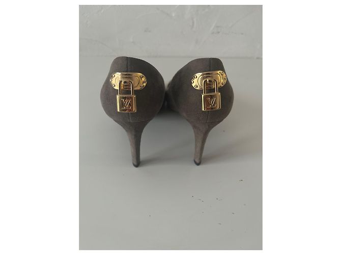 Louis Vuitton High Heels Grau Hirschleder - Ansicht 2