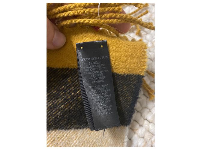 Sciarpa Burberry extra lunga in cashmere con frange a mezzo mega check 310X22cm Giallo - vista 7