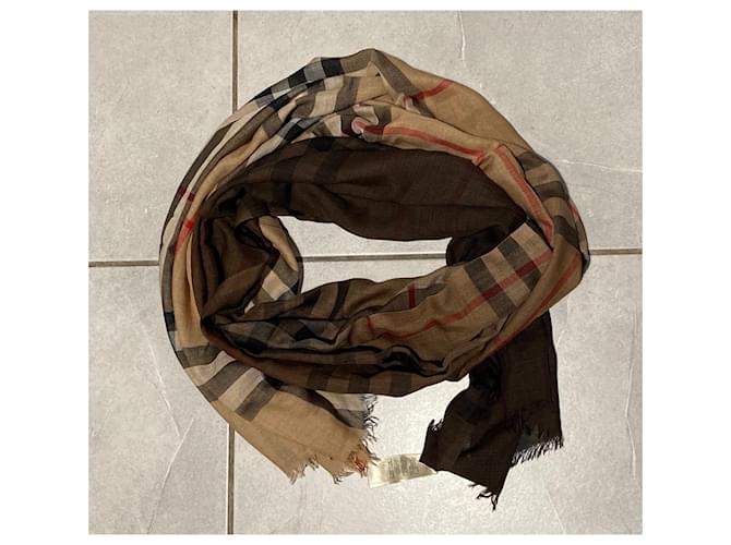 Bella sciarpa burberry degradata beige sciarpa sciarpa marrone 215X70cm - vista 2