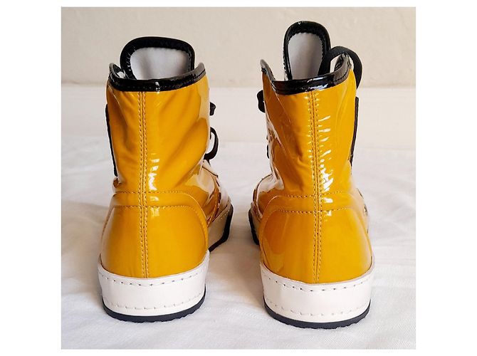 Gucci Sneaker aus Lackleder schwarz weiß gelb - Ansicht 5