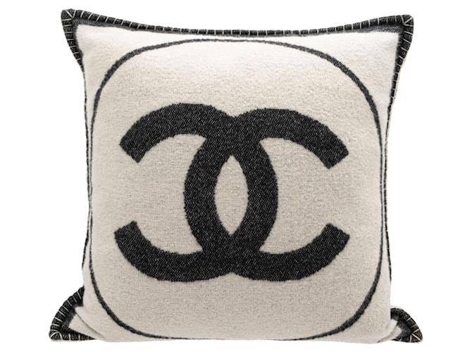 Chanel Almofada de Lã CC Preto - vista 2