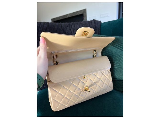 Timeless Chanel mittel gefütterte Klappe Beige - Ansicht 5