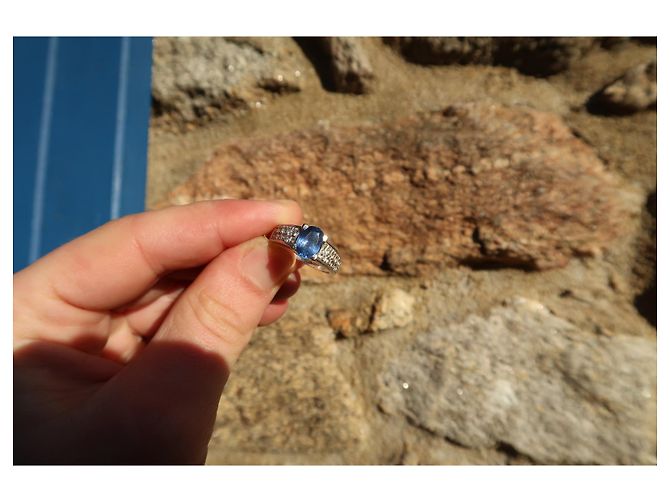 Autre Marque Ring aus Weißgold mit ovalem blauem Saphir und Diamanten Größe 55 Silber - Ansicht 10