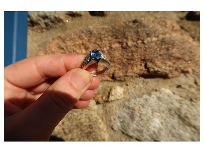 Autre Marque Ring aus Weißgold mit ovalem blauem Saphir und Diamanten Größe 55 Silber - Ansicht 9