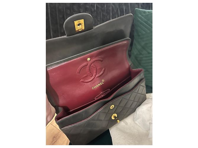 Timeless Chanel mittel gefütterte Klappe Schwarz - Ansicht 15