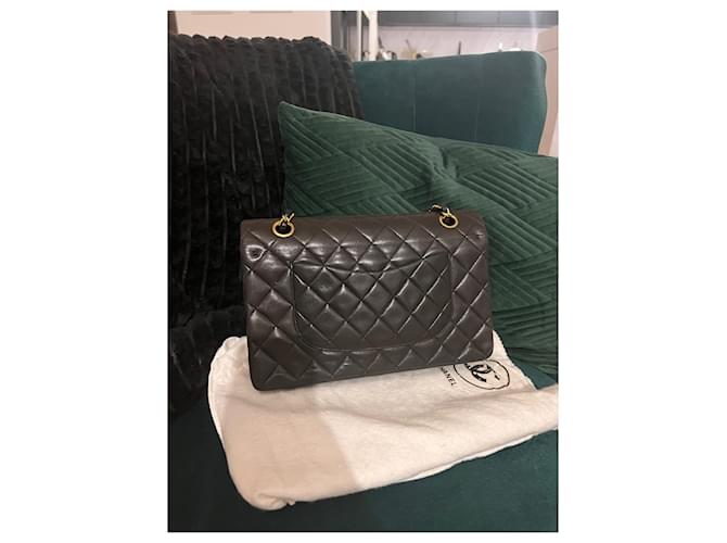 Timeless Chanel mittel gefütterte Klappe Schwarz - Ansicht 3
