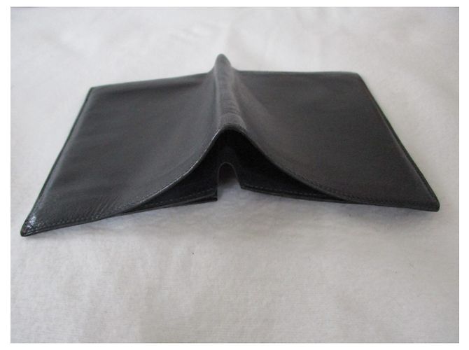 Hermès Black leather wallet. - view 3