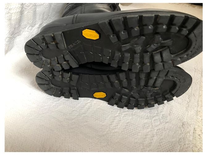 Stivali Biker Prada x Vibram in Nylon e Pelle Nero - vista 8
