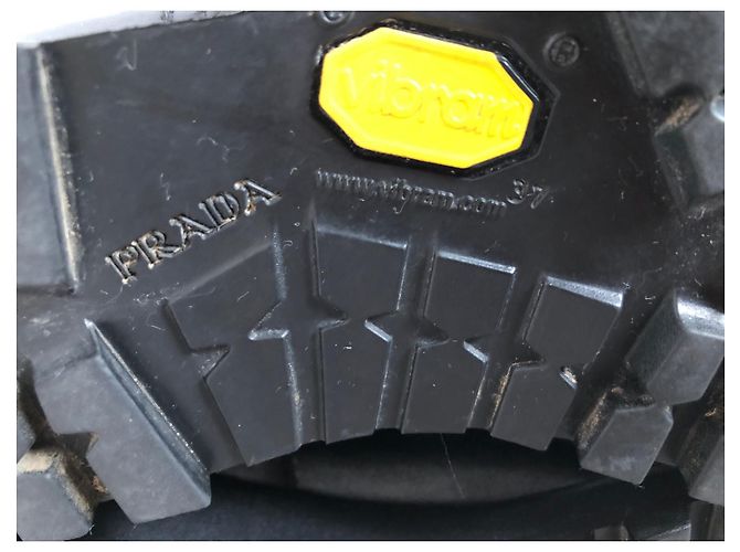 Stivali Biker Prada x Vibram in Nylon e Pelle Nero - vista 9
