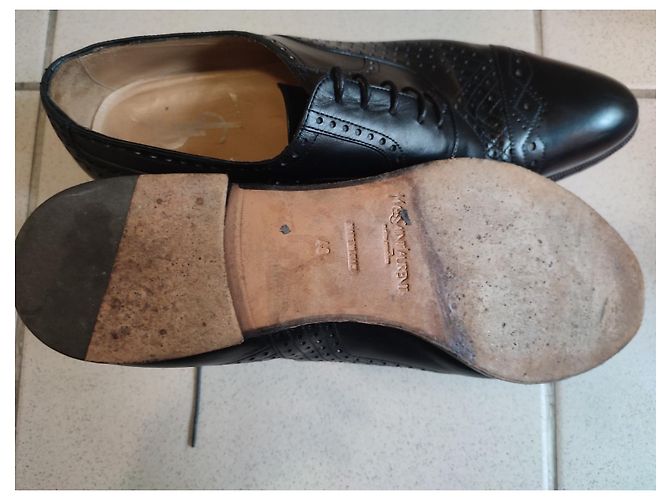 Scarpe Derby Yves Saint Laurent in pelle nera 40 Nero - vista 2