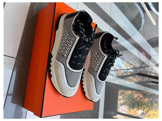 Hermès Sneakers Addict nero/bianco - vista 2