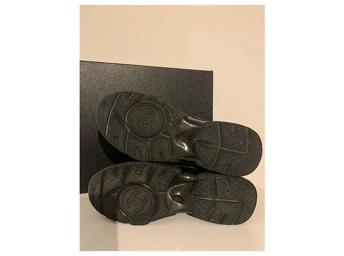 Chanel RARE BASKETS NOIRES CLASSIQUE TAILLE 40 - vue 4