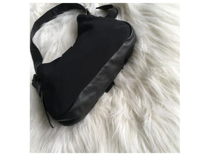 Borsa a mano Yves Saint Laurent in pelle nera Nero - vista 3