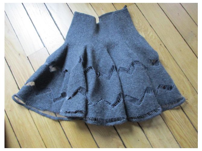 Alaïa Skirt suit ,Taille XS. Grey - view 3
