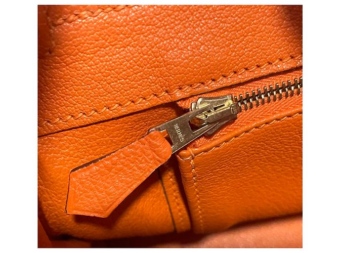 Hermès Birkin 30 in pelle Togo arancione - vista 13