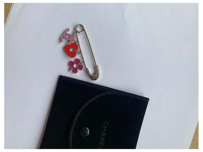 Chanel-Monogramm-Brosche Silber Pink Rot Lila - Ansicht 3