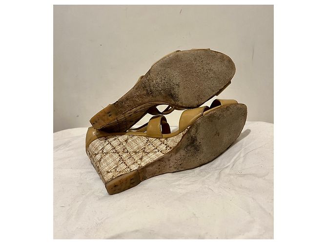Sandali con zeppa Dior in vernice Beige - vista 6