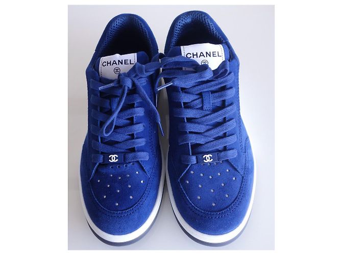 Sneakers Chanel in camoscio blu royal 39.5 - vista 4