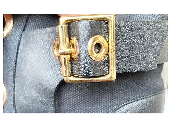 Sublimi stivaletti originali Dior neri e oro - vista 10