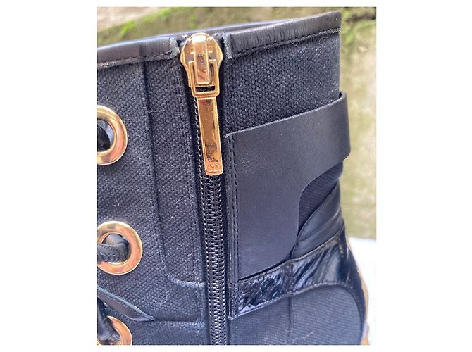 Sublimi stivaletti originali Dior neri e oro - vista 4
