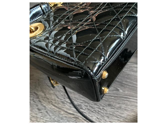 Dior Lady Dior Mini in pelle vernice nera Nero - vista 8