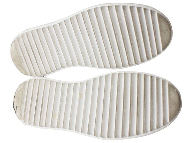Sneakers Louis Vuitton Monogram Time Out in pelle bianca Bianco - vista 5