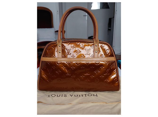 Borsa Louis Vuitton Monogramma Pelle Vernice Cognac Bronzo Rame - vista 13