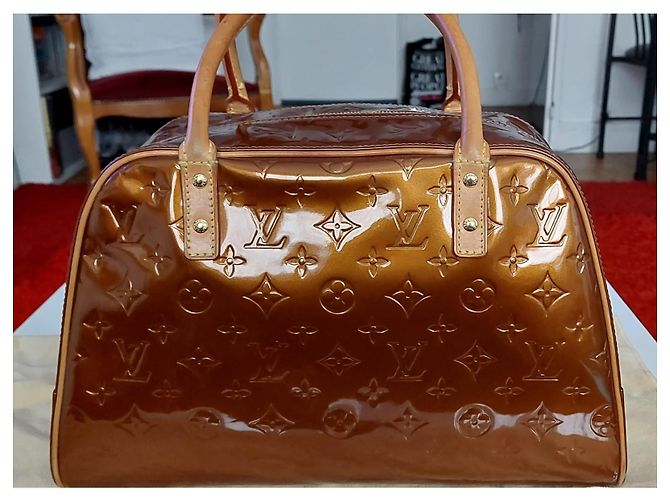 Borsa Louis Vuitton Monogramma Pelle Vernice Cognac Bronzo Rame - vista 4