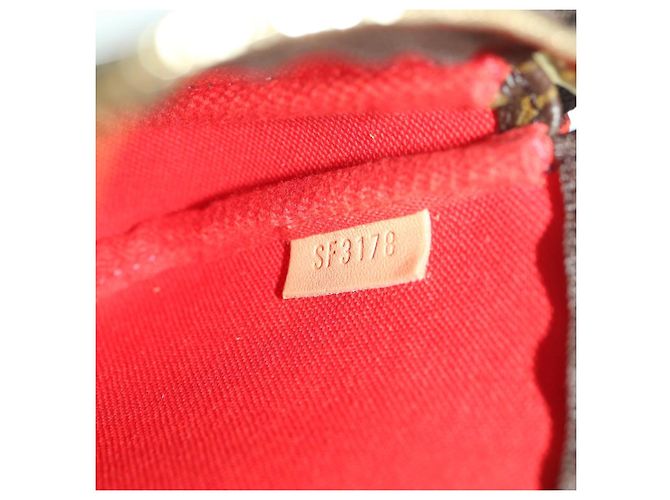 LOUIS VUITTON Mini pochette con monogramma Accessoires Pouch M63830 LV Auth ro696alla - vista 11
