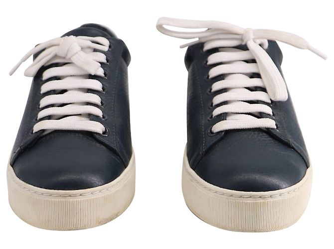 Sneaker stringata bassa Stuart Weitzman in pelle blu navy - vista 2