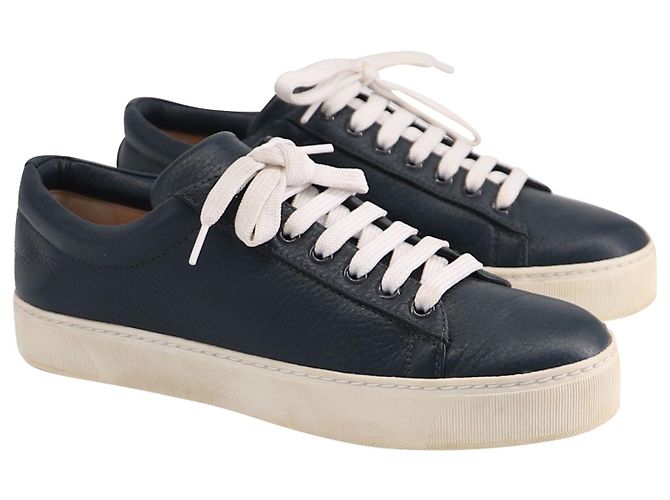 Sneaker stringata bassa Stuart Weitzman in pelle blu navy - vista 3