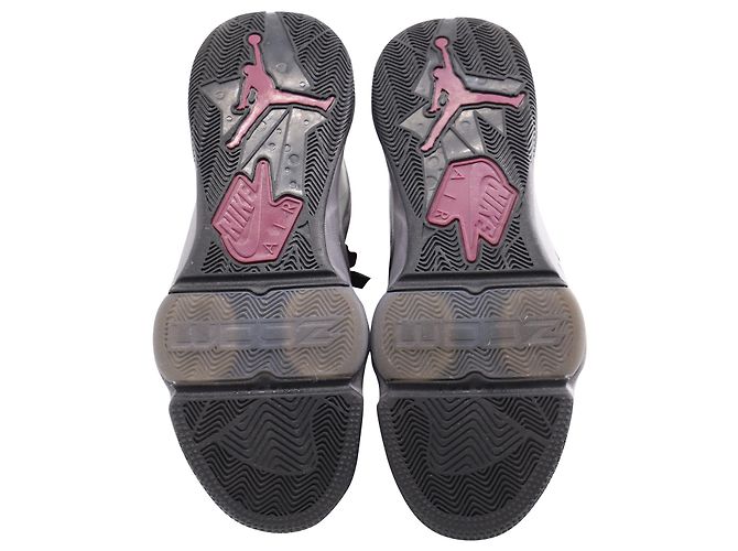 Nike Jordan x Paris Saint-Germain Zoom '92 Bordeaux in sintetico nero e grigio neutro - vista 4