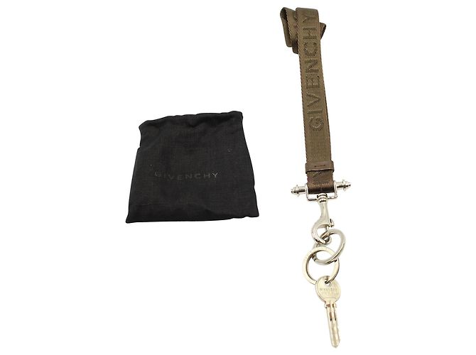 Givenchy Schlüsselanhänger aus olivfarbenem Nylon - Ansicht 7