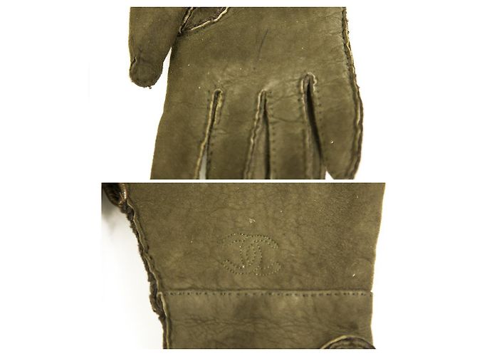 Chanel khakigrüne Wildleder- und Lammfellhandschuhe mit CC-Knopfgröße 7 - Ansicht 7