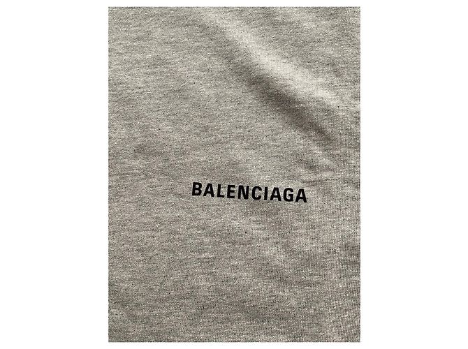 Balenciaga T-Shirt mit Logo-Print in Grau - Ansicht 11