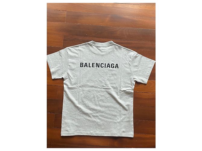 Balenciaga T-Shirt mit Logo-Print in Grau - Ansicht 4
