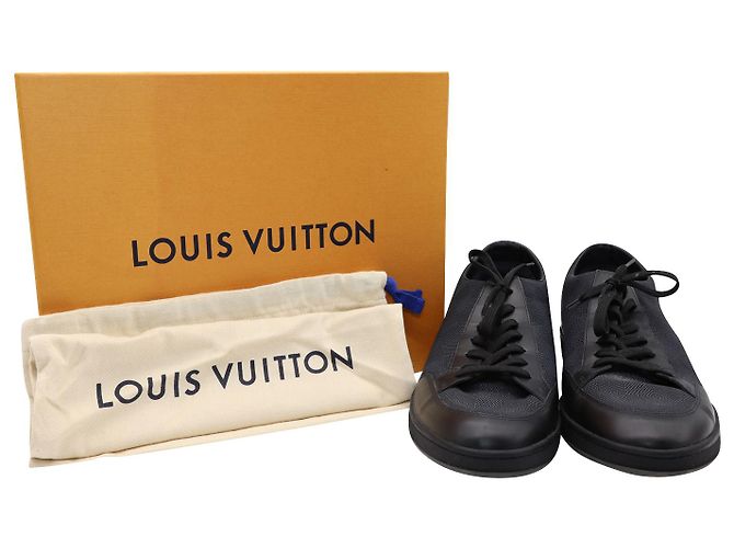 Louis Vuitton Punchy Low Sneakers in Black Leather - view 2
