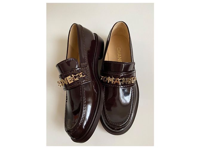 Mocassini Chanel Bordeaux in vernice - vista 6