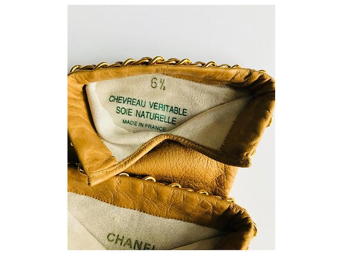 Chanel Lederhandschuhe Beige mit Goldkette Gold hardware - Ansicht 13