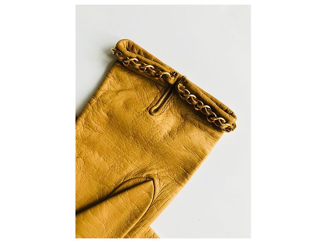 Chanel Lederhandschuhe Beige mit Goldkette Gold hardware - Ansicht 7