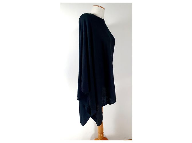 Jersey Poncho Oversize de Lana Negro Cos - vista 3