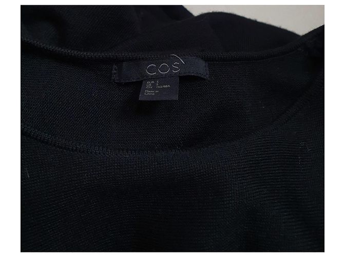 Jersey Poncho Oversize de Lana Negro Cos - vista 5