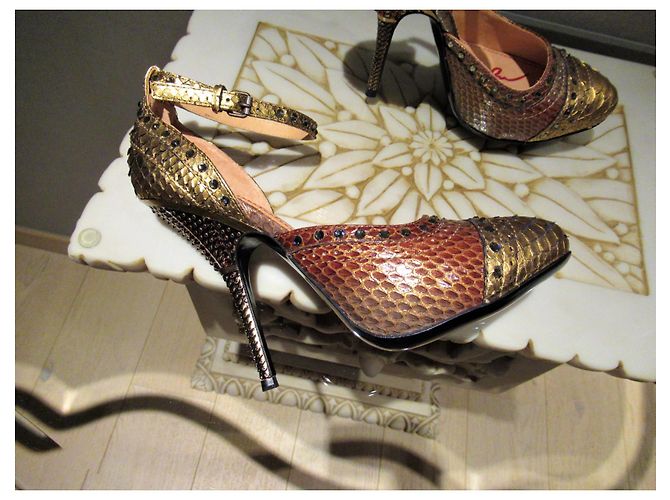 Lanvin gold python pumps with crystals Golden - view 9