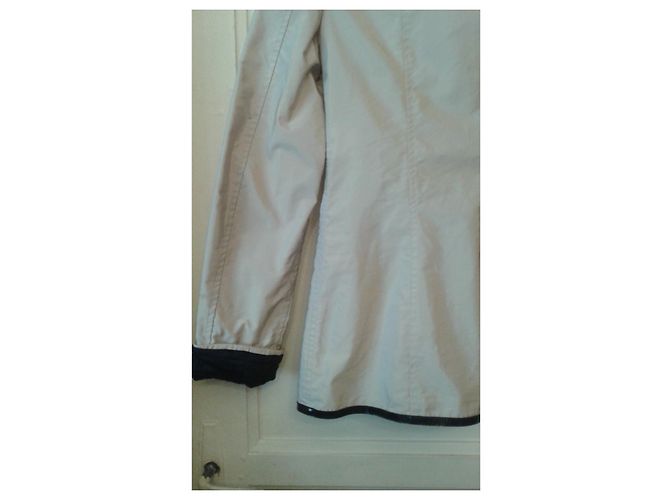 Chanel Jacke Beige aus Polyamid Größe 36 - Ansicht 10
