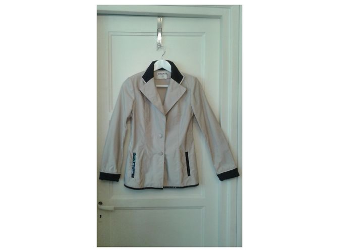 Chanel Jacke Beige aus Polyamid Größe 36 - Ansicht 11