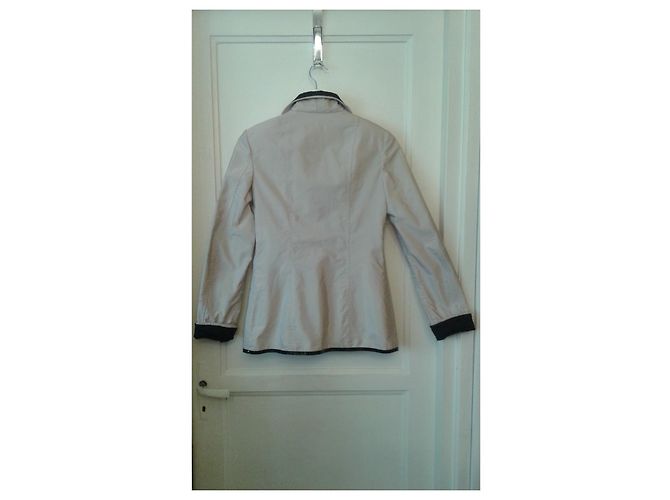 Chanel Jacke Beige aus Polyamid Größe 36 - Ansicht 2