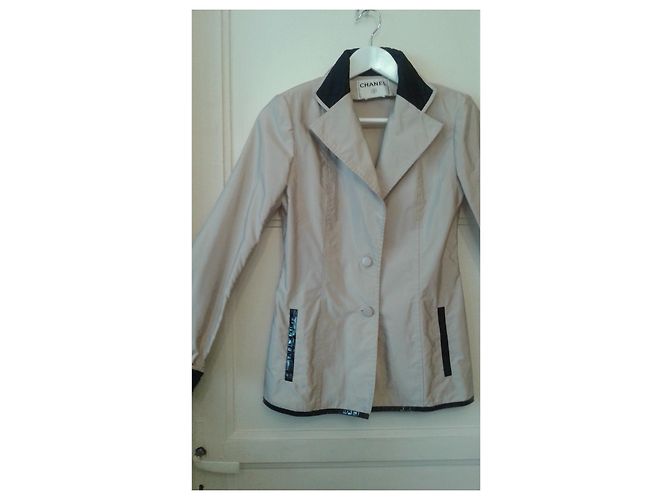 Chanel Jacke Beige aus Polyamid Größe 36 - Ansicht 3